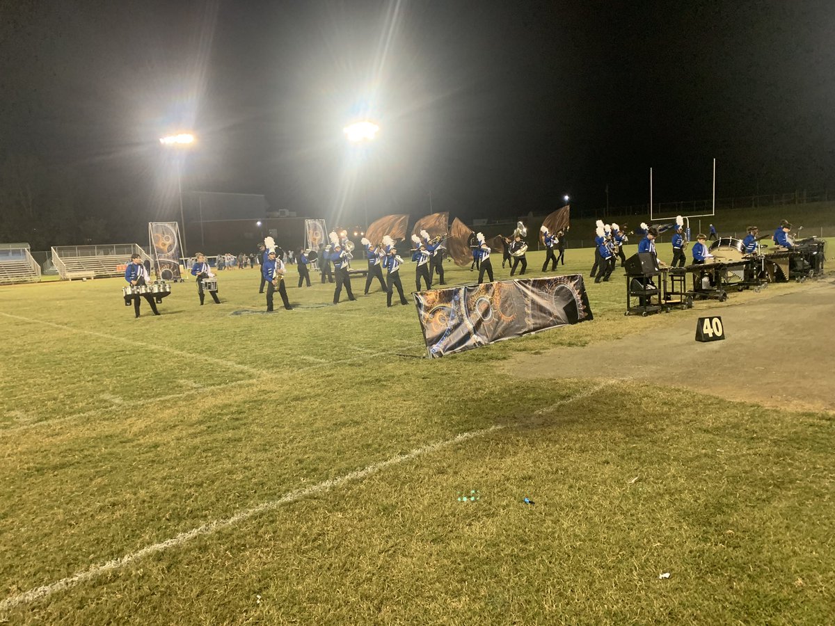 JLunsford_AP's tweet photo. Great job Marching Band! #REPMC 🔵⚪️🥁🎺🎼 https://t.co/hC1NHhM5nj