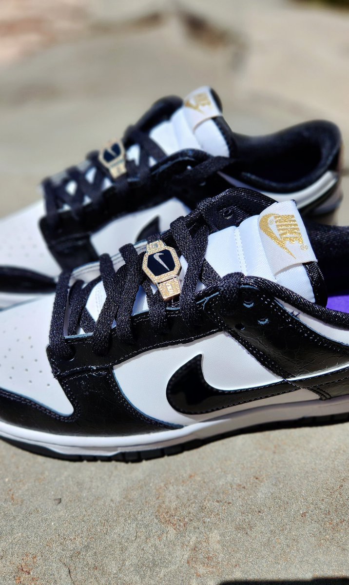 PrivateSneakers's tweet photo. 🏆Nike Dunk Low “World Champs”🏆
•
🛍️INSTORE EXCLUSIVE🛍️
•
📱Follow Us on TikTok for Drop Time📱
•
🚶Must Wear Them Out🚶♀️
•
#dunkpanda #pandadunks #nikedunk #dunklows #sneakerdrops #Sneakers https://t.co/d9zGrCTFOU