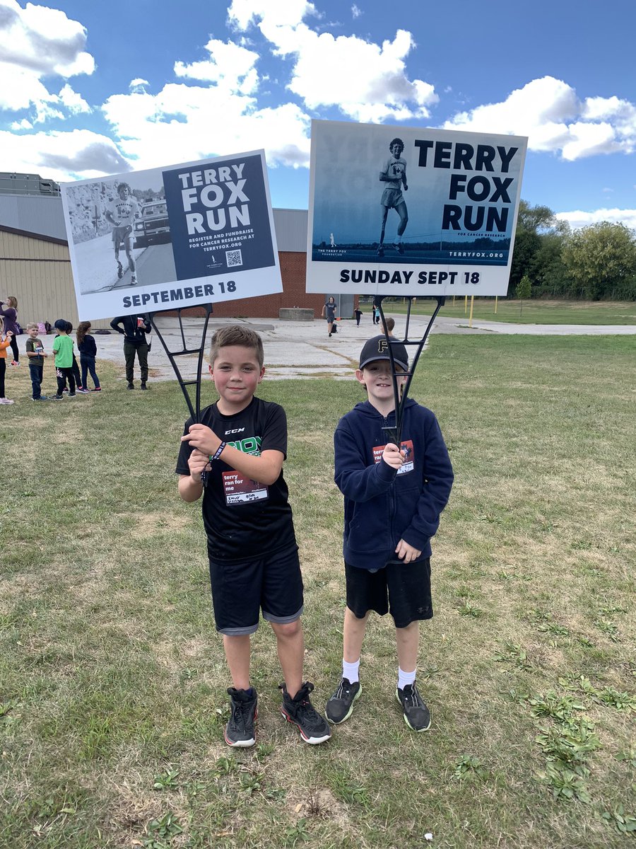 cqsew's tweet photo. Today we walked for Terry Fox and many others. As a school community we strive to do our best. @SEWchargers #terryfoxschoolrun https://t.co/hjGYvOSoyd