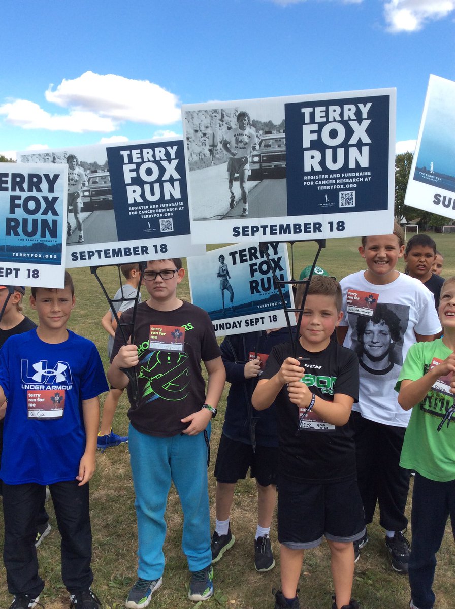 cqsew's tweet photo. Today we walked for Terry Fox and many others. As a school community we strive to do our best. @SEWchargers #terryfoxschoolrun https://t.co/hjGYvOSoyd
