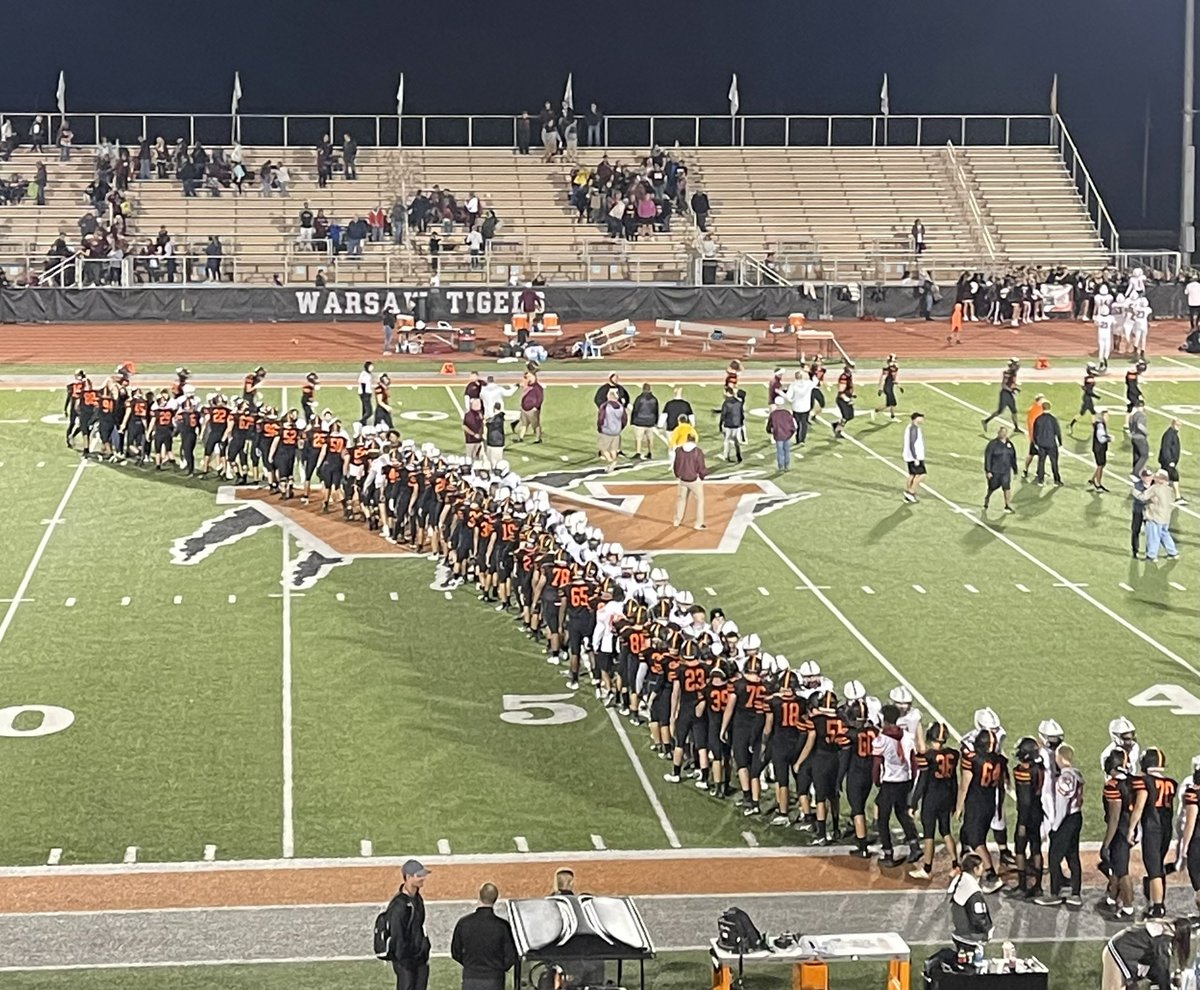 Mishawaka <a href="/cavemensports/">Mishawaka Athletics</a> downs Warsaw 43-19 to improve to 6-0 for the first time since 2010.

<a href="/gooden_chase/">chase gooden</a> 108 yds 2TD
Brady Fisher 90 yds 3 TD