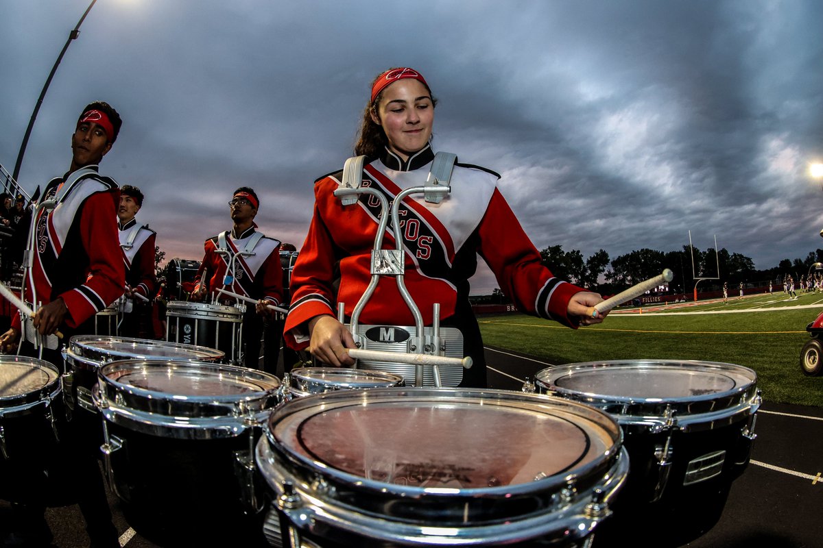 PapaBear238's tweet photo. Fine Arts @220Arts @BHS220Athletics https://t.co/q894GKrtHe