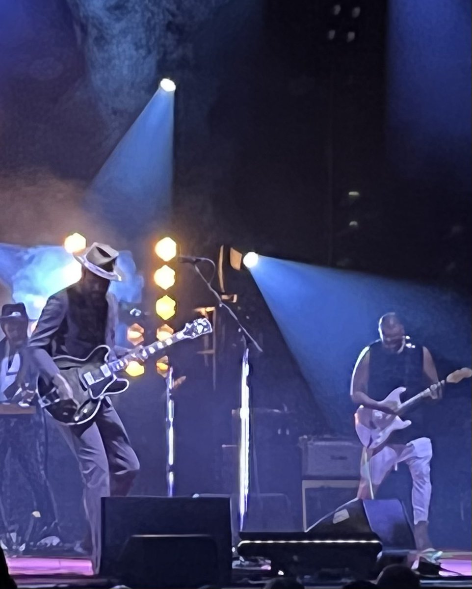 Matt_l_cook's tweet image. The summer concert season is over…but the fall concert season kicks off @stateofithaca with the amazing @GaryClarkJr!#choosejoy #livemusic #thathat
