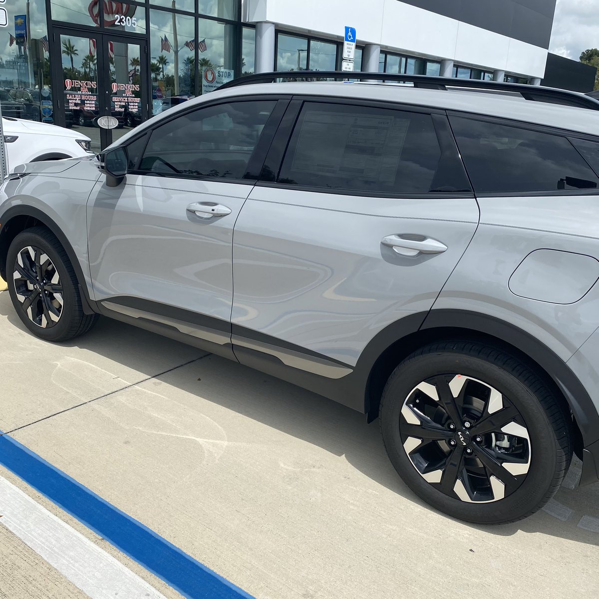_KaylaMarshay's tweet photo. I don’t even post on here anymore but I’m showing off my new baby again 😍 https://t.co/TbkFYG84Kn