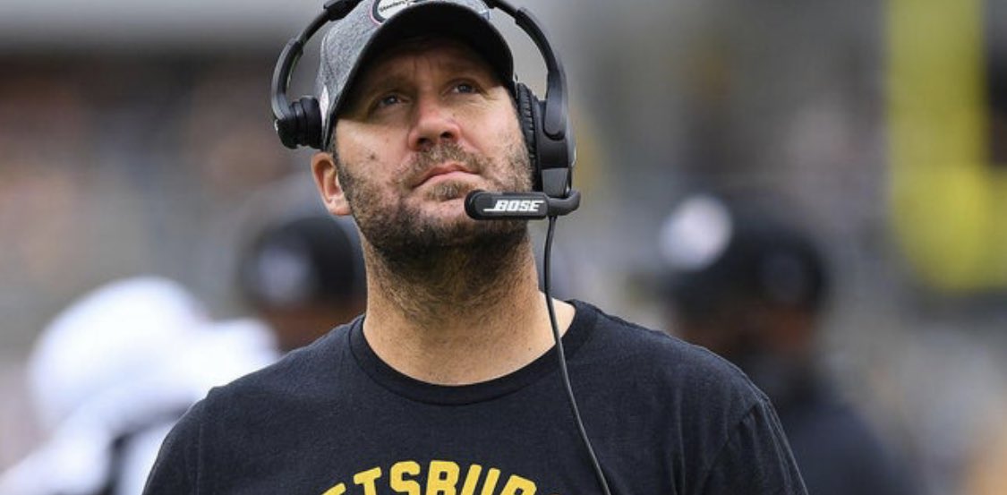 Blitz_Burgh's tweet photo. Would Yinz want to see Ben take Matt Canada’s Spot? #Steelers #NFL https://t.co/GgKJgCL00h