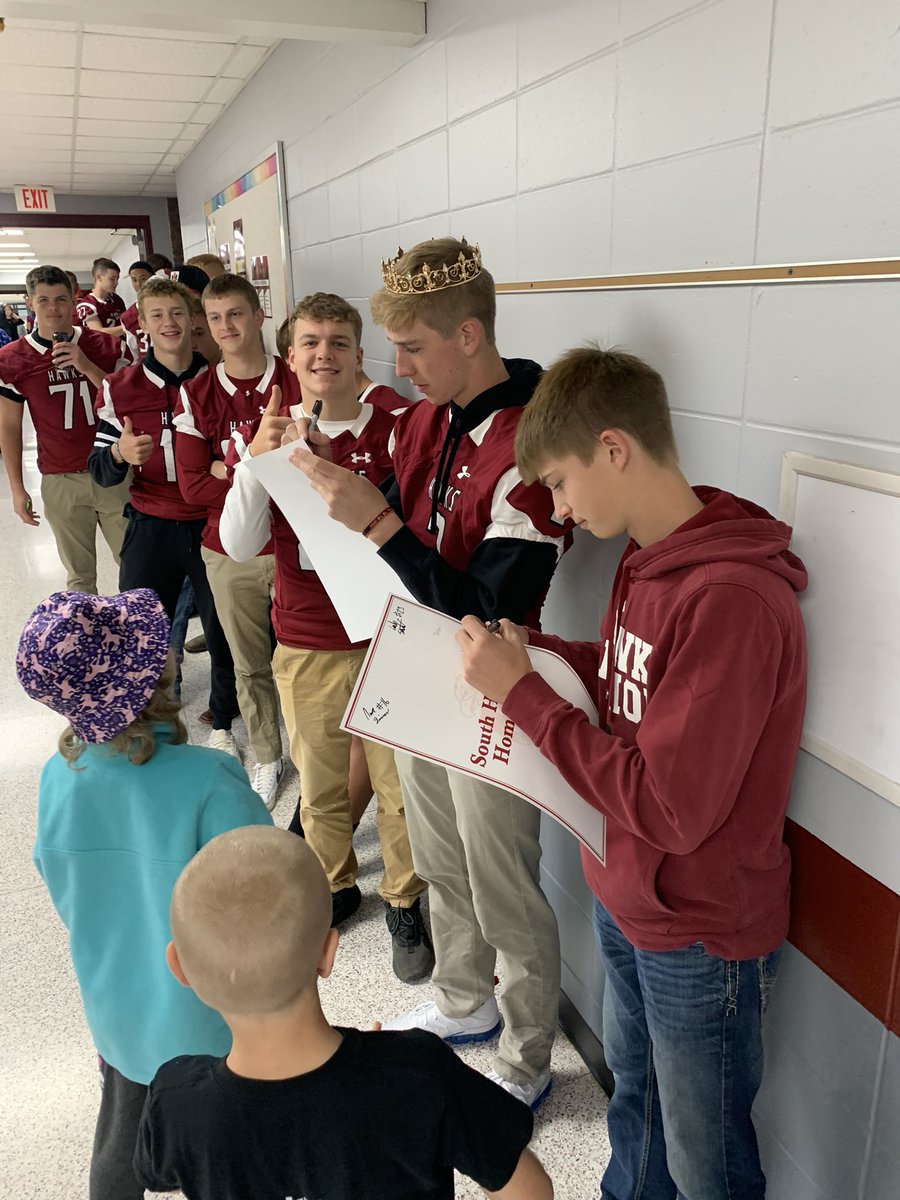 shcsd's tweet photo. Homecoming Power Breakfast at Elem with HS athletes followed by young fans getting SH posters signed by athletes. #SHHawks are great role models for these kids! https://t.co/wiJHXJkUMy