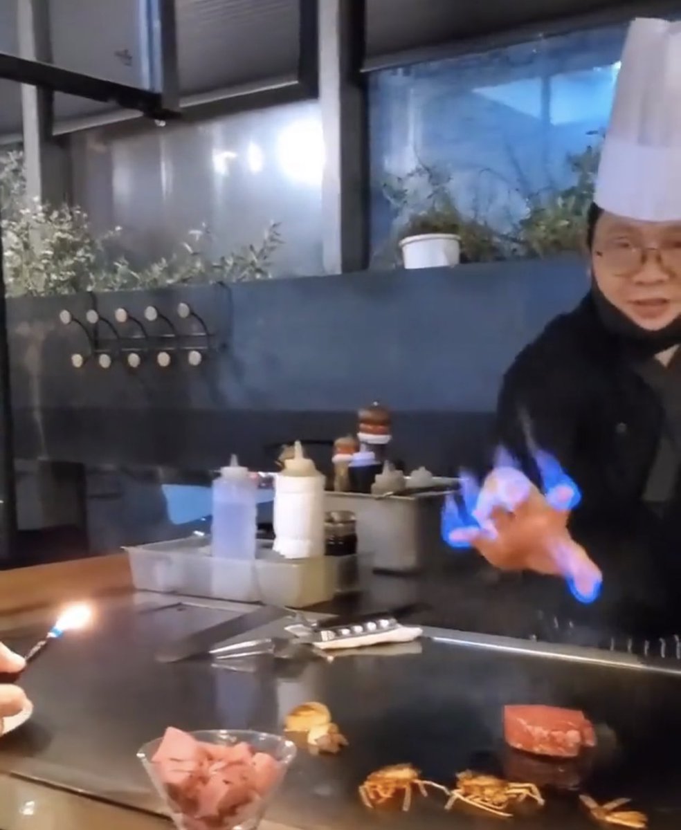 The Michael Jordan of Teppanyaki https://t.co/GikQnEu3oP
