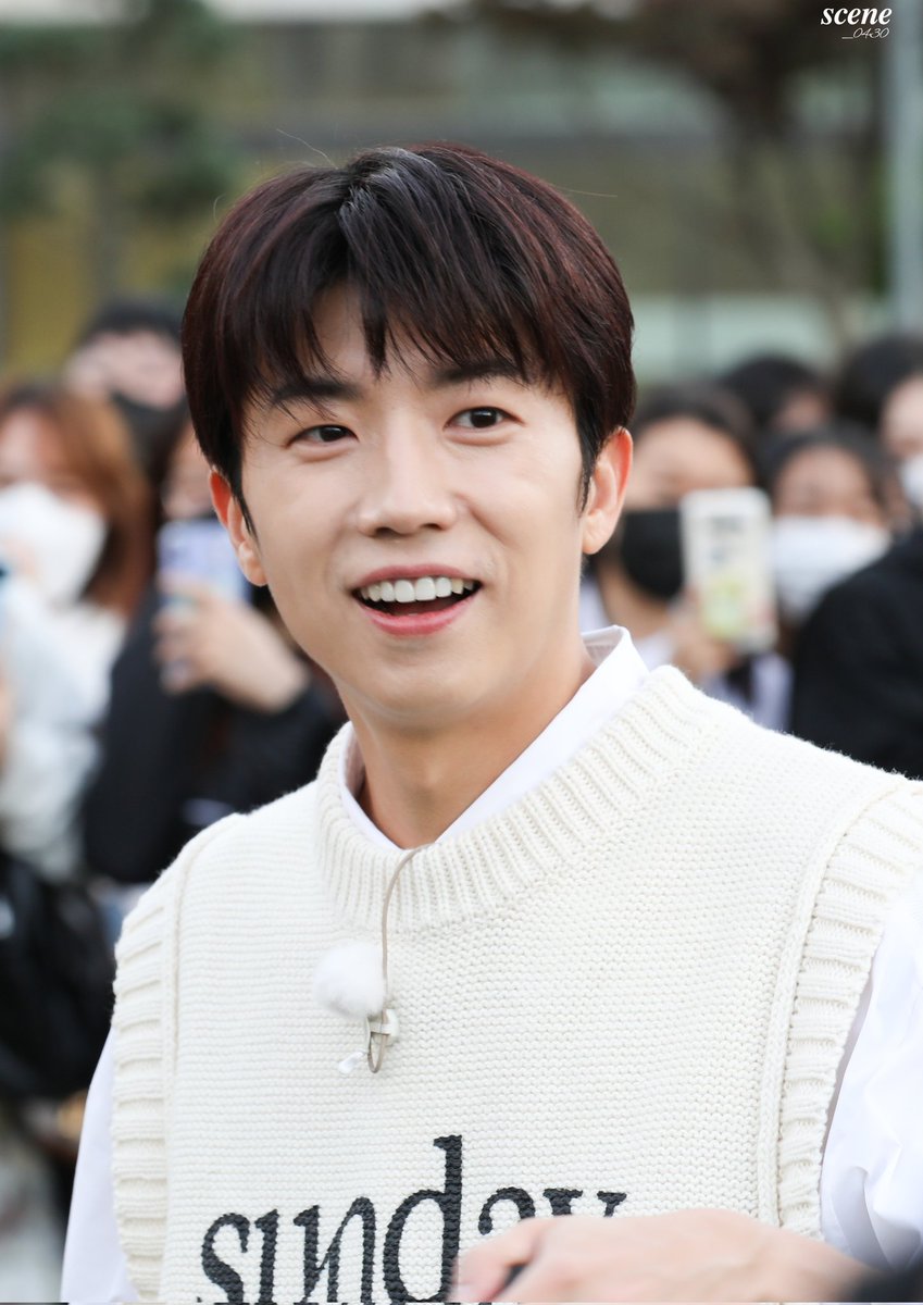 Scene_904's tweet photo. 220923 장우영 연세대

#장우영 #우영 #JANGWOOYOUNG #WOOYOUNG #2PM https://t.co/dTFRUil5zg