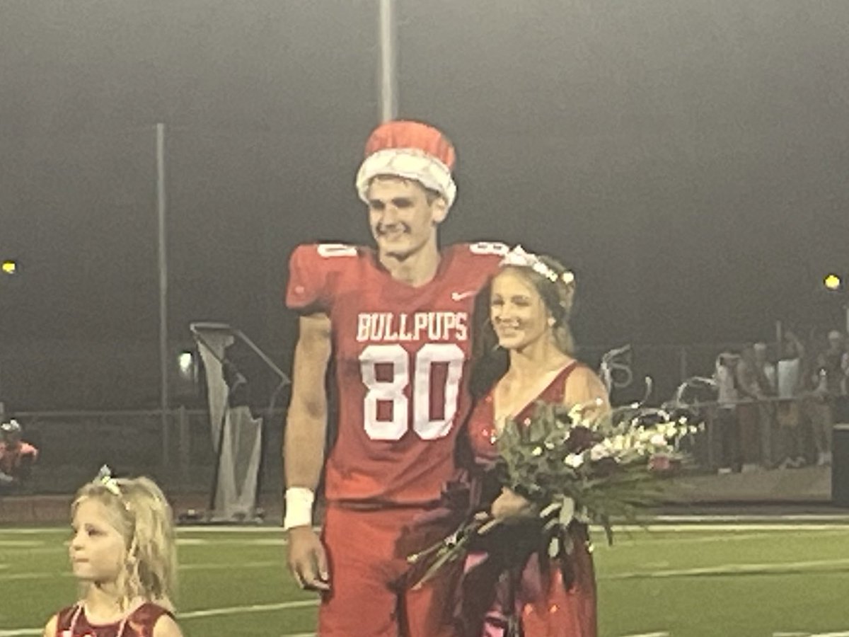 Congrats to Queen Amber Smith &amp; King Samuel Becker! #bullpupnation