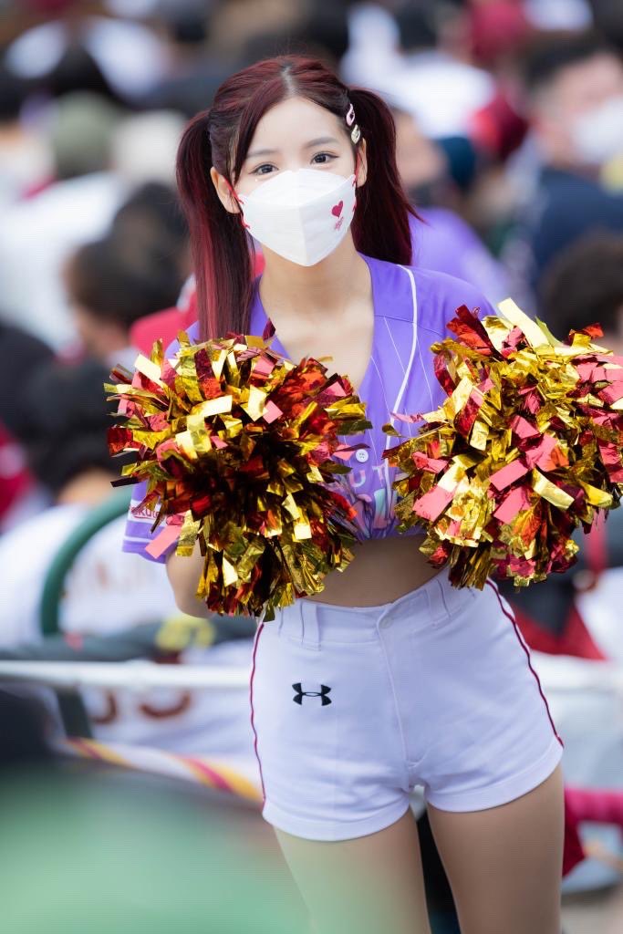aviva_1028's tweet photo. 解鎖樂天金鷲球場🥰💕
謝謝日本熱情的球迷⚾️

 #rakuten  #樂天
#野球  #樂天生命八一夕宮城 #樂天生命 #宮城 #仙台 #樂天女孩 #RakutenEagles  #中華職棒 #CPBL #桃猿 #cheerleader #baseball #チアリーダー #野球 #RakutenGirls #야구 #치어리더  #李恩菲 #菲菲22 #rakutengirls菲菲 #cheerleaders https://t.co/Clr3pKiAEy