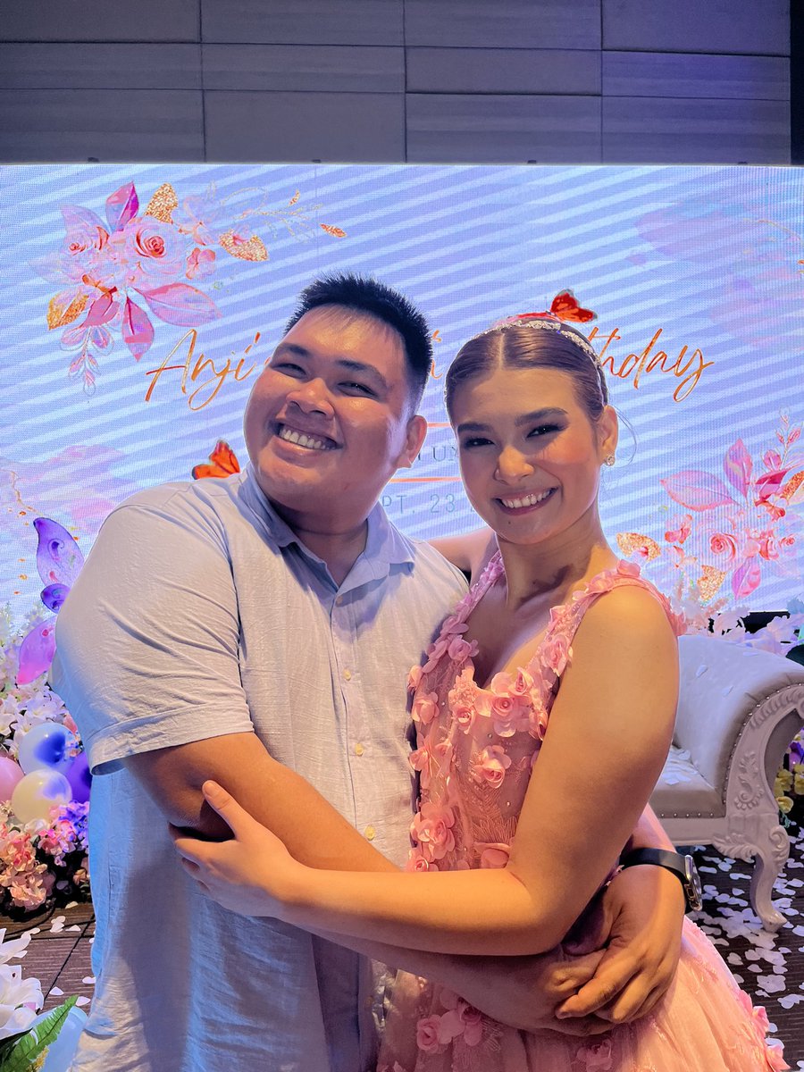 willenito's tweet photo. Happiest birthday to this beautiful soul! 💙 @anjisalvacion https://t.co/zfzjxgqBQC