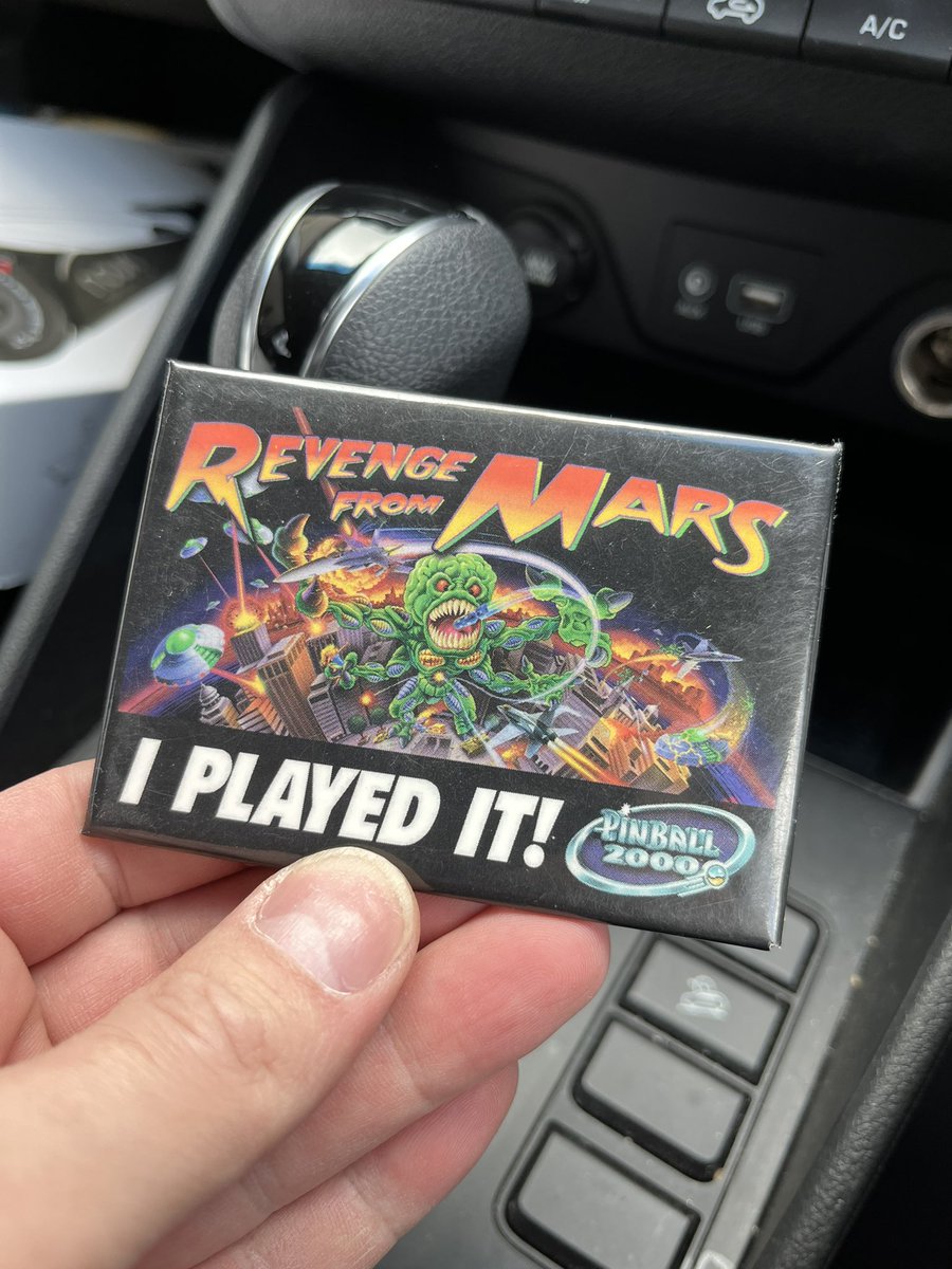ausretrogamer's tweet photo. Yep, we have played it. We’ll keep our opinion (on how it plays) to ourselves ;-)
#pinball #pin2K https://t.co/4z1wBm5ie9