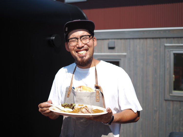 kobuburger's tweet photo. 今日明日の2日間は @8EIGHTDESIGN さんによる祭バ祭！
#エイスワンダー豊田 も限定バーガーを携えて参戦✌️

スパイス&amp;ハニーの相性抜群！
「八満バーガー」と縁日の雰囲気をお楽しみください！ https://t.co/xu28GAciqE