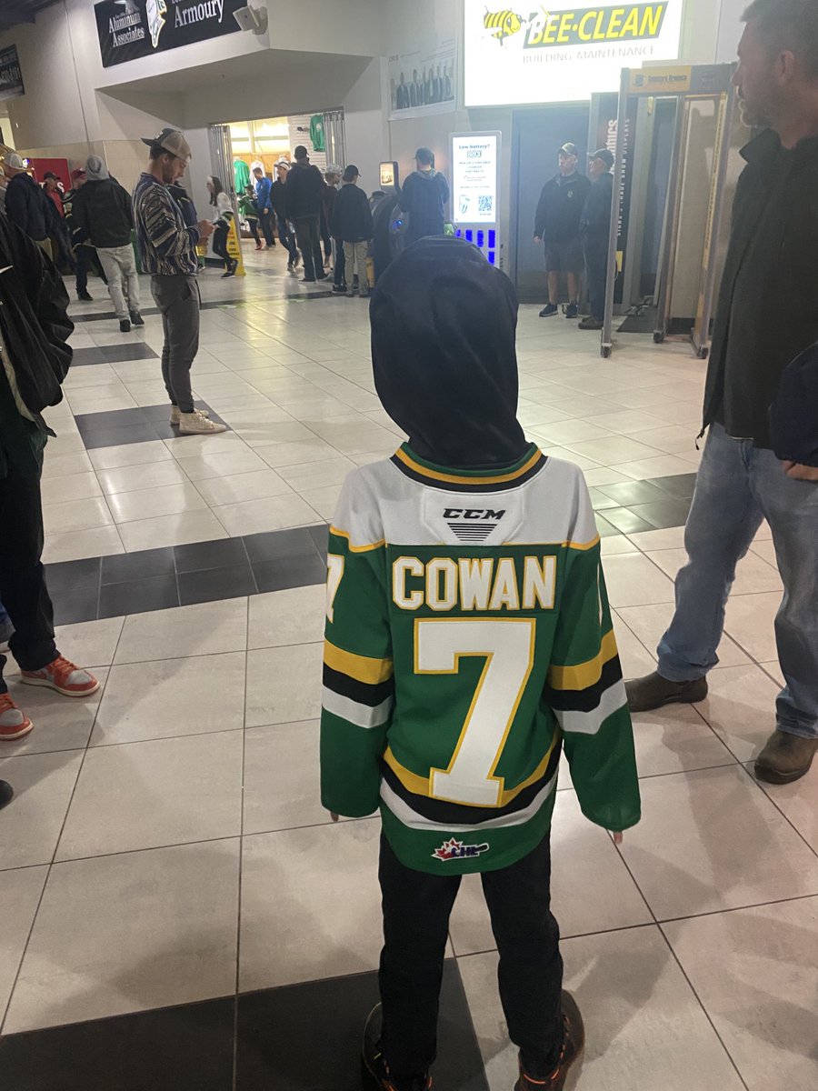 Robert Andrews tweet media