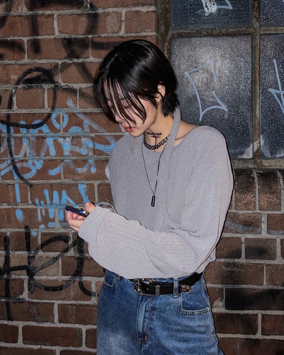 ᅟ
𝟸𝟸𝚜𝚎𝚙𝟸𝟹,
𝚊𝚜 𝚛𝚒𝚑𝚊𝚗𝚗𝚊 𝚜𝚊𝚒𝚍: 
𝚠𝚘𝚛𝚔, 𝚠𝚘𝚛𝚔, 𝚠𝚘𝚛𝚔, 𝚠𝚘𝚛𝚔, 𝚠𝚘𝚛𝚔.