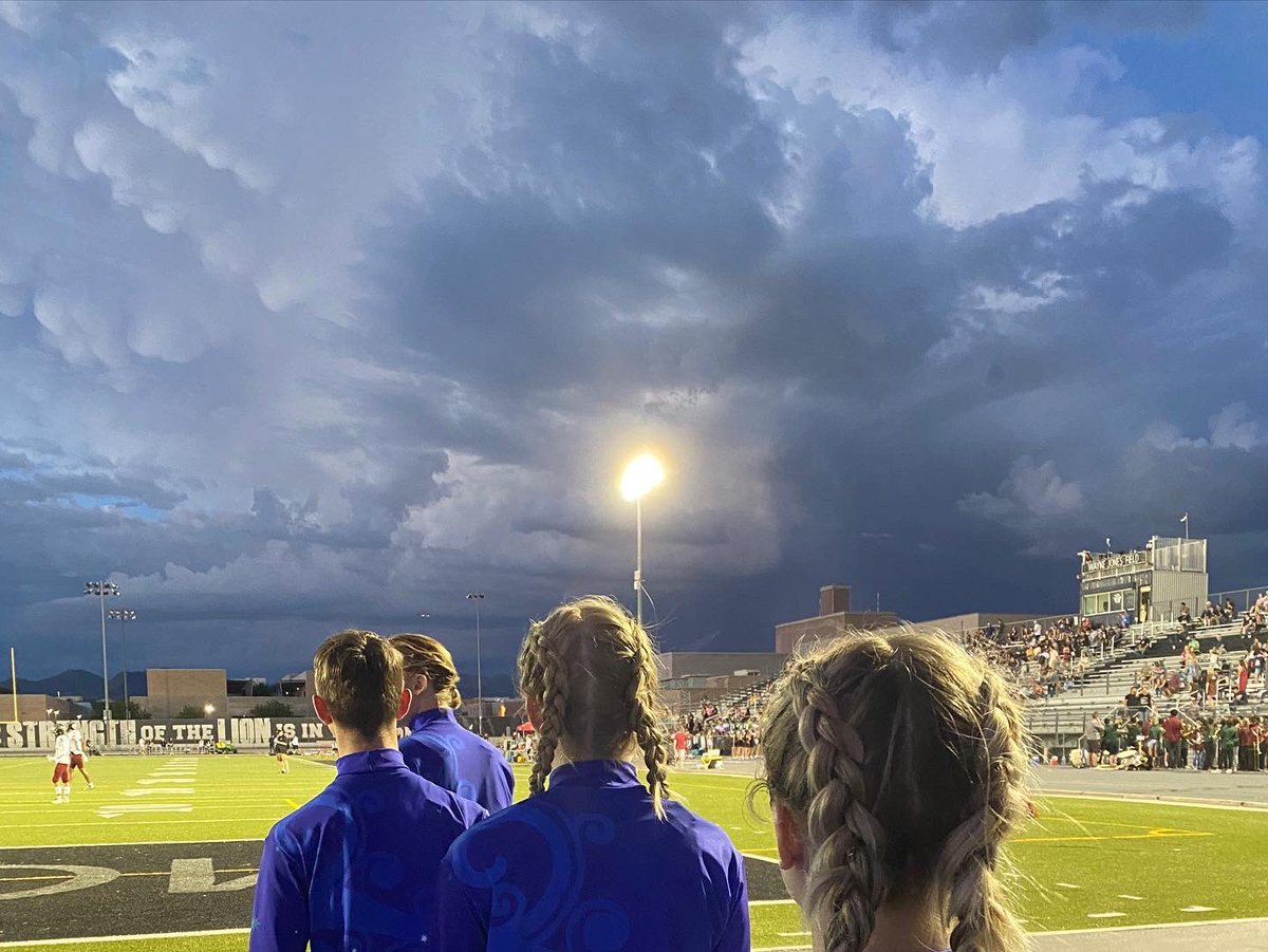 Taking the field in our show uniforms for the first time ✨ #Cosmos22