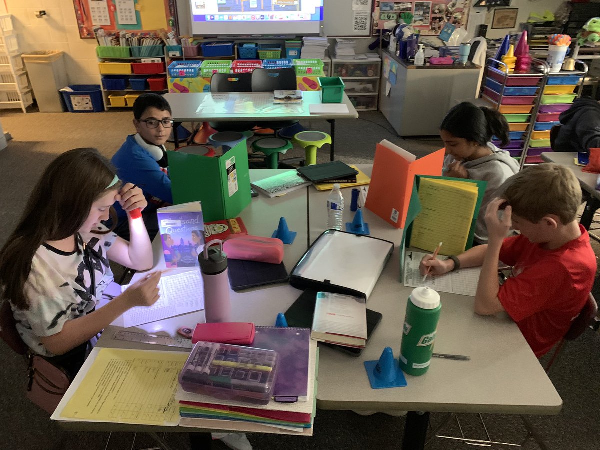 HallmanCarrie's tweet photo. Ended class today with latitude and longitude Battleship on a Flashlight Friday. #iloveteaching @OSD135 @CenturyWildcats @135Learning @bethereason135 #6thgradersrock https://t.co/4u2Kvz5yTz