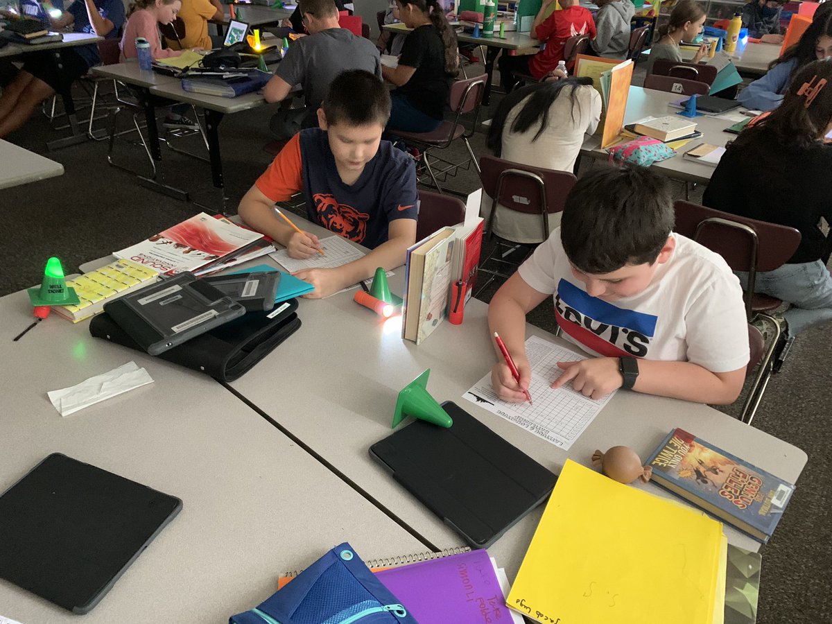 HallmanCarrie's tweet photo. Ended class today with latitude and longitude Battleship on a Flashlight Friday. #iloveteaching @OSD135 @CenturyWildcats @135Learning @bethereason135 #6thgradersrock https://t.co/4u2Kvz5yTz