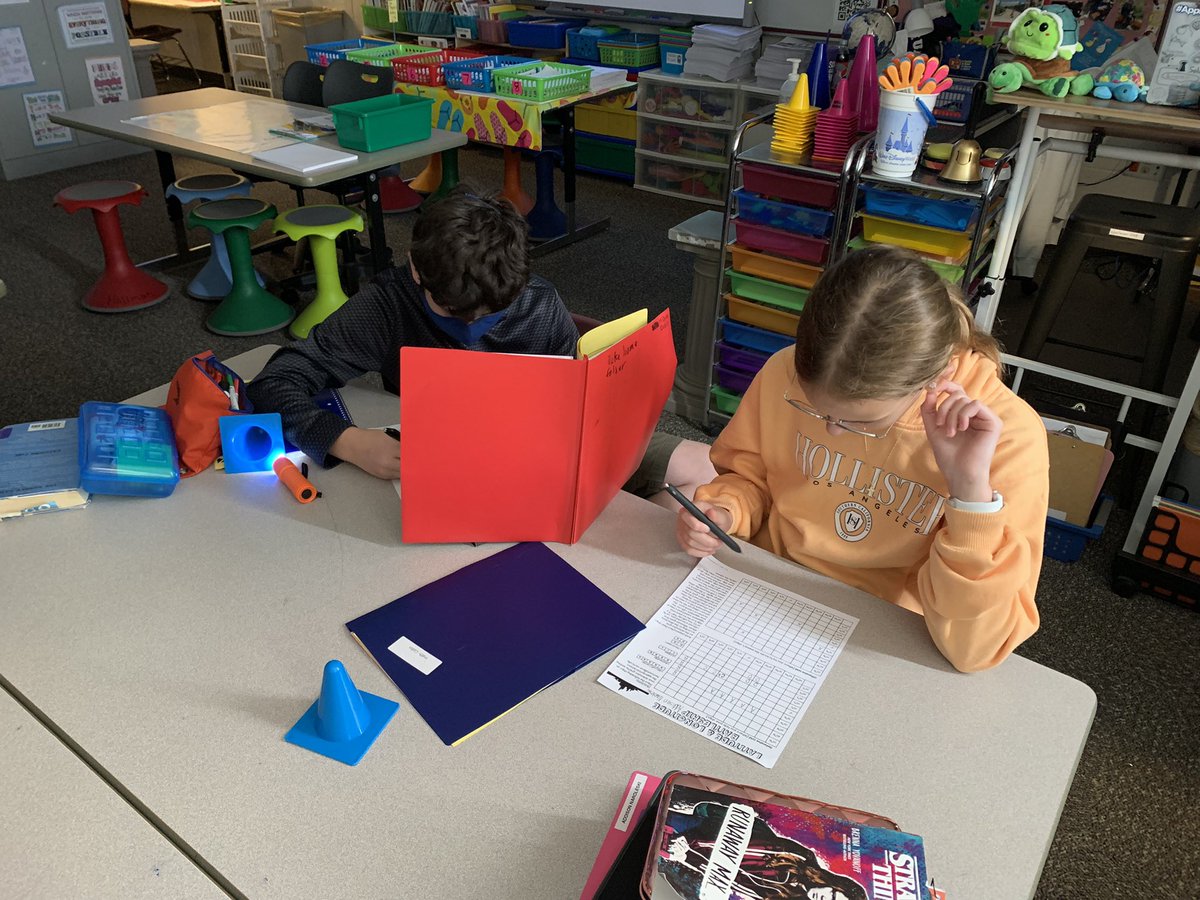 HallmanCarrie's tweet photo. Ended class today with latitude and longitude Battleship on a Flashlight Friday. #iloveteaching @OSD135 @CenturyWildcats @135Learning @bethereason135 #6thgradersrock https://t.co/4u2Kvz5yTz