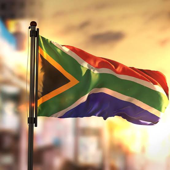 ledwaba_ria's tweet photo. Living heritage is the foundation of all communities and an essential source of identity and continuity. Happy Heritage Day 🇿🇦 #HeritageDay https://t.co/kZEexhUqJc