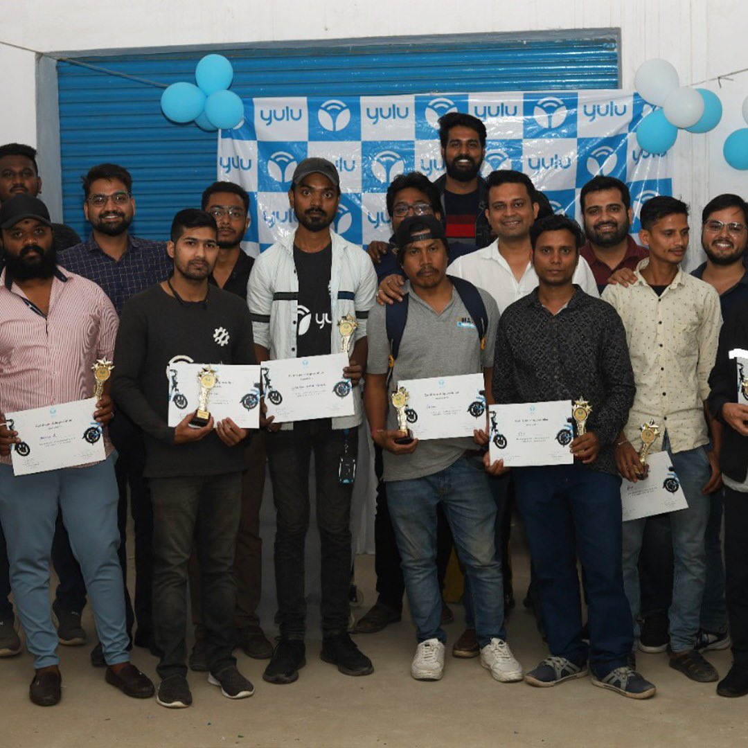 YuluBike's tweet photo. Extremely grateful to all our Y-max commanders &amp; on-ground workforce who lay the foundation of what we do! ❤️ With #YuluUTSAV, we celebrate our highly committed field staff, recognise their hard work and build determination &amp; team spirit amongst our real heroes. 

#HeroesOfYulu https://t.co/zHwPRVZIuf
