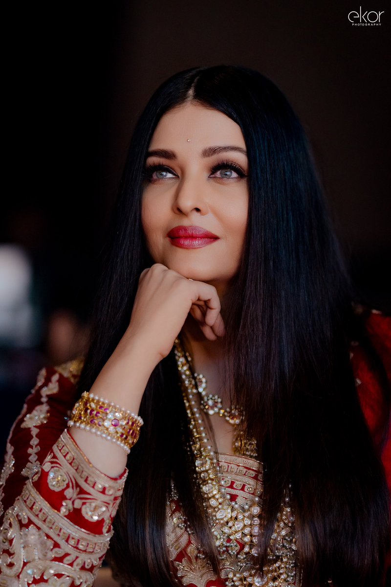 ekorphotography's tweet photo. @AishwaryaRaiWeb 
@ekorphotography 
@saikiran_kore 
#ps1 #ponniyinselvan #vikram #karthi #trisha #jayamravi #aishwaryarai #prakashraj #arrahman #chiyanvikram #ps1 #kollywood #tamilcinema #indiancinema #kalki https://t.co/R8Wpz7uMuv