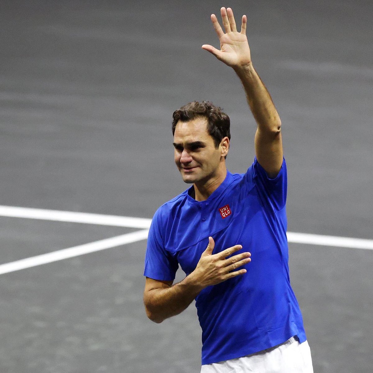 _NahueRdz's tweet photo. Seguro van a haber tenistas que pasen sus récords, pero el impacto que tuvo Roger Federer es algo inigualable. No va a existir otro igual #ThankYouRoger https://t.co/lZ9tavyDz1