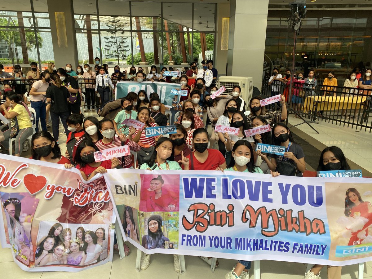 AWWW nakaka touch kayo blooms team gensan ang CUTEEE NIYO tlg love you blooms ❤️❤️❤️
#BINI <a href="/BINI_ph/">BINI_PH</a> <a href="/bini_members/">BINI_MEMBERS</a>