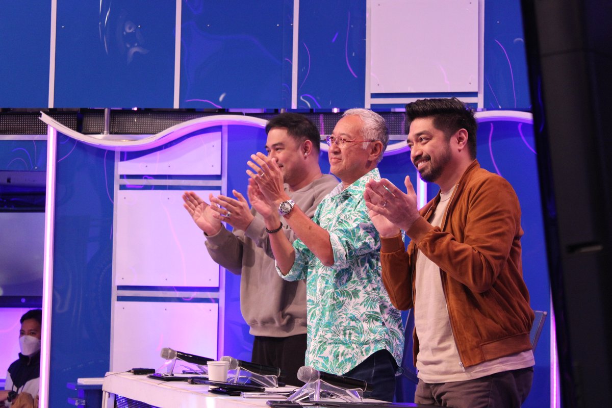 TNTABSCBN's tweet photo. 🎙✨Dasurv ang standing ovation ng mga hurados ngayong Sabado! Congratulations sa inyo KELVIN SILVESTRE at LOVELY RESTITUTO! 🙌🏼 #ShowtimeOverJoy
WATCH & SUBSCRIBE HERE: https://t.co/l0Zt8bocse https://t.co/ZsxCmin3rL
