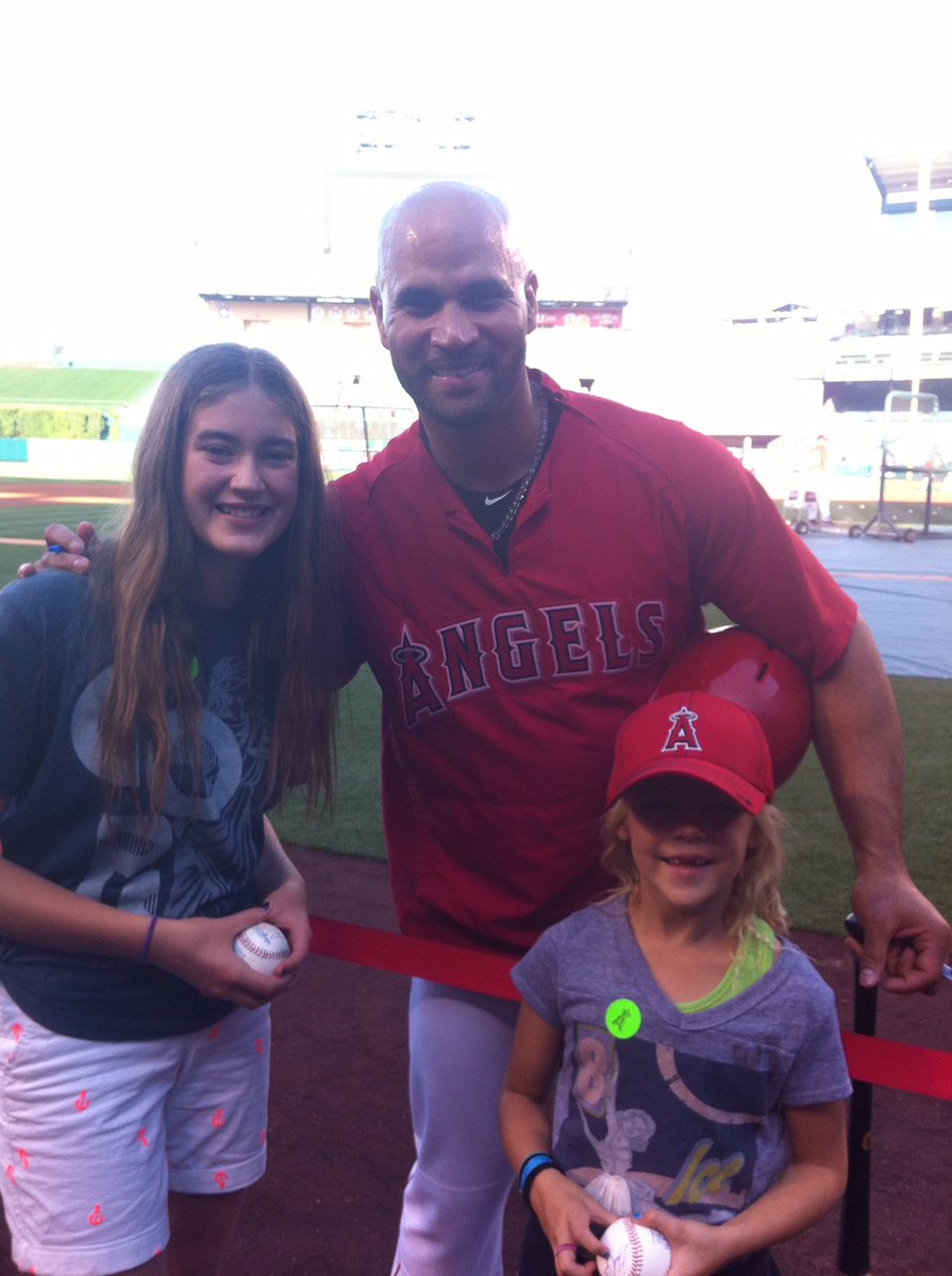 These 3 kids combined for 700 MLB HRs. #Pujols700