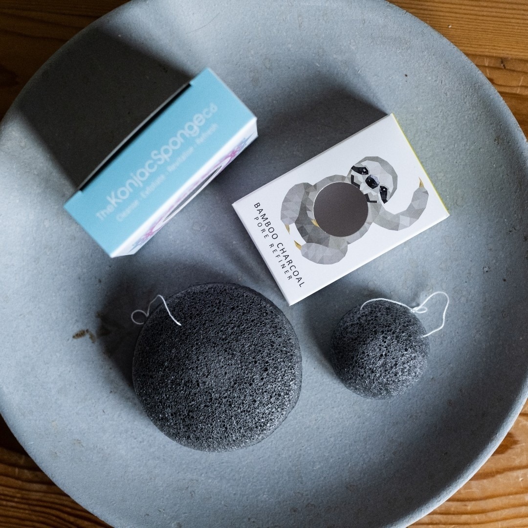 🖤 Big &amp; Mini 🖤

The Charcoal Konjac sponges are perfect for deeply cleansing problematic oily, spot-prone or acned skin. Perfect for enlarged pores and blackheads.

#konjac #konjacspongecompany #konjacsponges