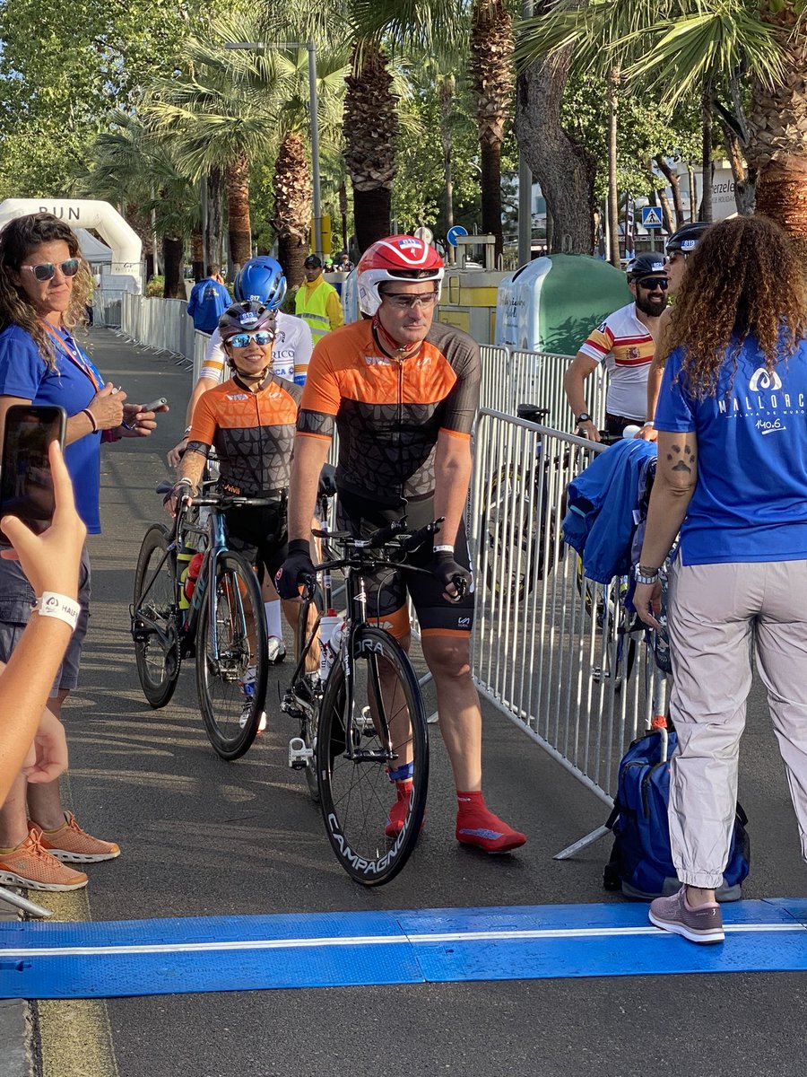 HotelsViva's tweet photo. ¡Vamos equipo!🧡💪
GO #TeamVIVA!
#HotelsVIVA #Mallorca1406 #triatlon #Mallorca https://t.co/S909sGSSRi