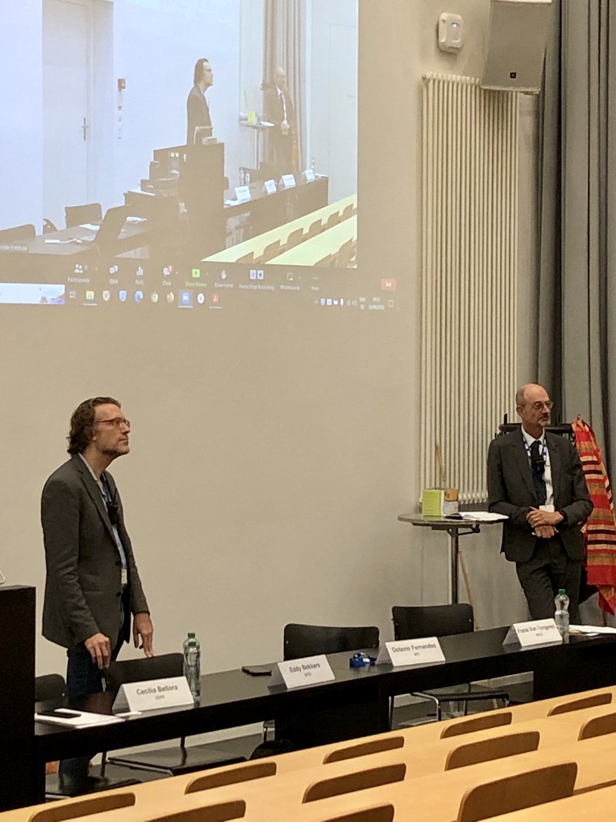 WTIunibe's tweet photo. Day 2 #WorldTradeForum has started @WTIunibe @unibern on #GHG #energy and #trade with @OECDtrade @wto @CeciliaBellora @CEPII_Paris https://t.co/Rrqn73Prjz