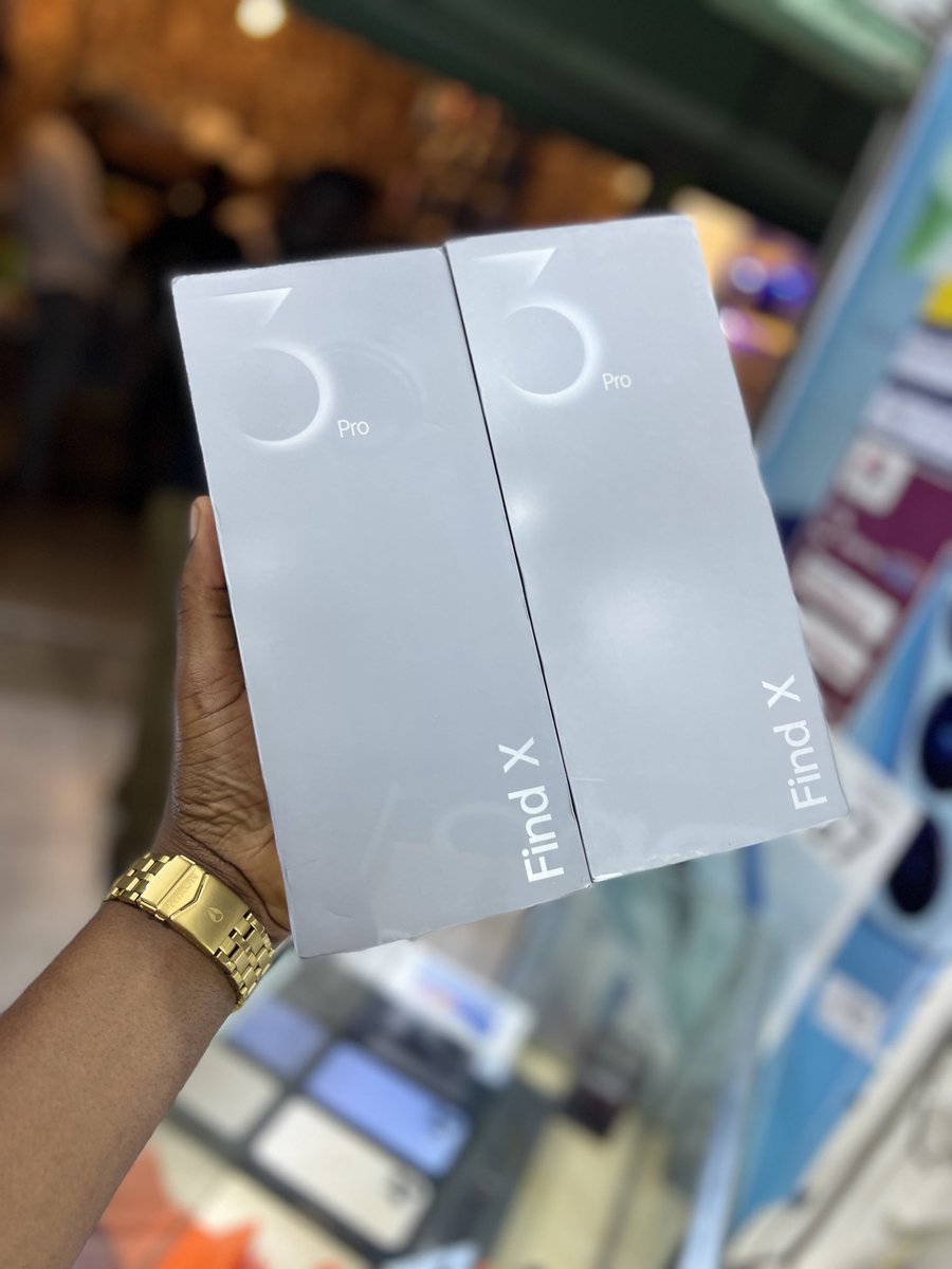 Oppotanzania1's tweet photo. #oppofindx3pro  256gb 12gb ram 5g connectivity click https://t.co/tAKsQuruNy for #freedelivery 
Price 1,800,000 https://t.co/ulq2o5z9OL