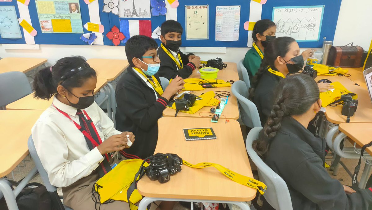 OisMsg's tweet photo. #The world through my lens#
Enthusiastic little photographers of MSG gaining hands on learning of the functions of a camera at OIS - _Nikon Kids Photography Club @gemsoois @LalithaSuresh2 @menon_reshmi @KapilaPawar @JayarajMeera https://t.co/ArJMMqx7wn