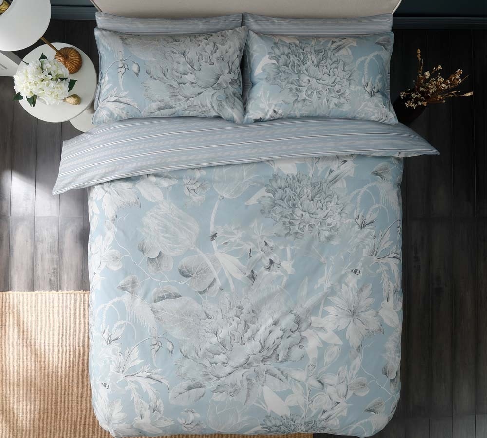 JonesAndTomlin's tweet image. This beautiful Peony Bedding Set is from the Royal Botanic Gardens, Kew!

It's a celebration of their beautiful botanicals as part of their stunning Illustrations Collection.

Get your Peony Duvet Set bit.ly/peony-duvet-set

#DuvetSet #FloralSheets #NewBedding #BeddingCollection