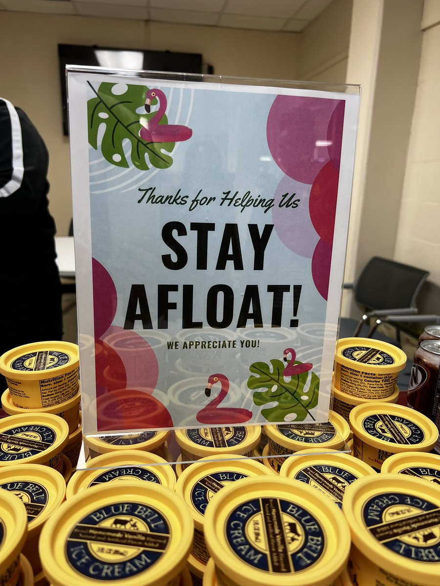 TJCotter's tweet photo. Showing @FondrenMS_HISD some love this afternoon for helping us “stay afloat” these past 5 weeks. We appreciate you and all of your hard work‼️

#BlazingTrailsofExcellence https://t.co/bLK1VkcRoe