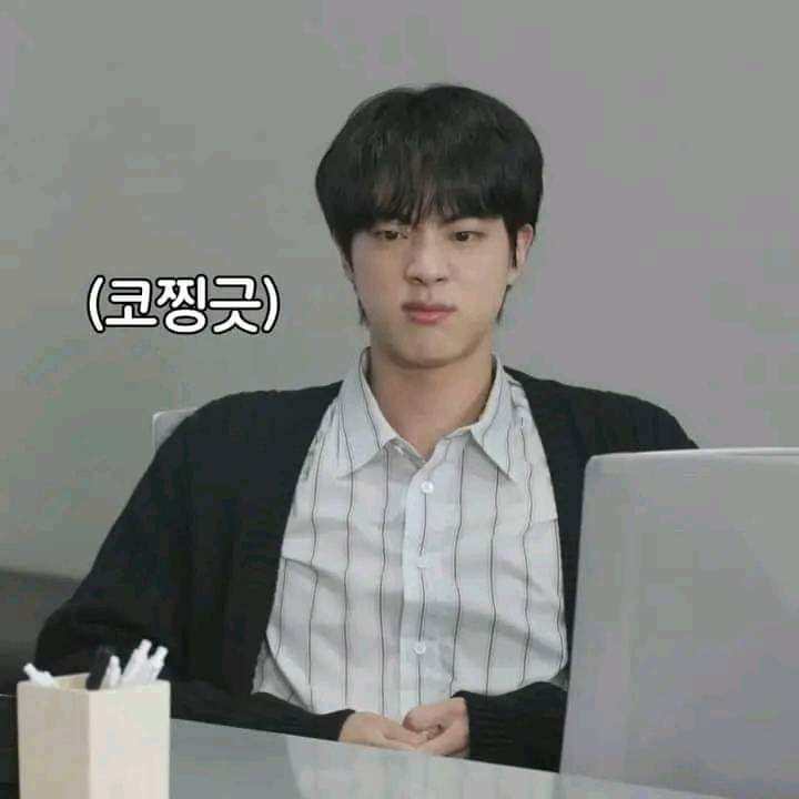 minamhopekook's tweet photo. ¿Apoco si es cierto que Jungkook fue a otro concierto de IU?

Personalmente me cae mal porque no invita https://t.co/EGq06ISqYM