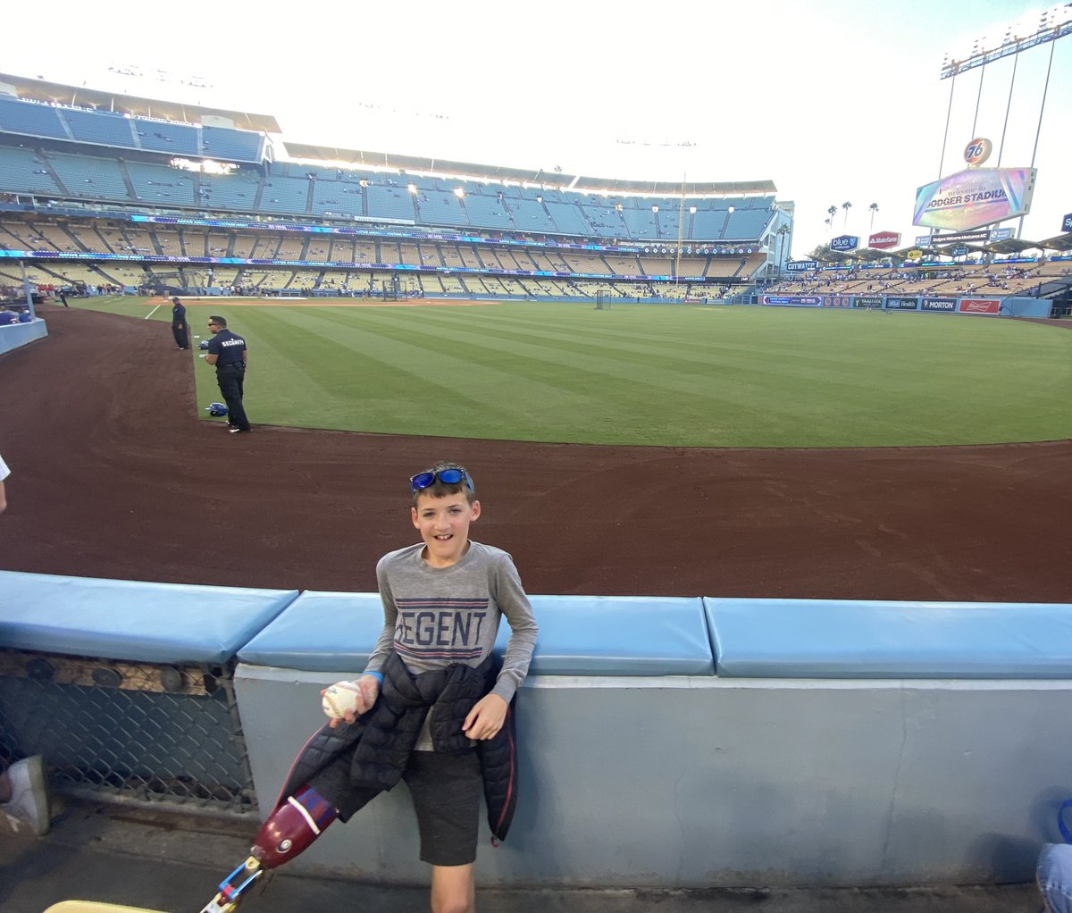 What a great night for baseball!  Lincoln and I have been fortunate enough to see #AlbertPujols  hit home runs 699 and 700!!

#CardinalNation #grateful