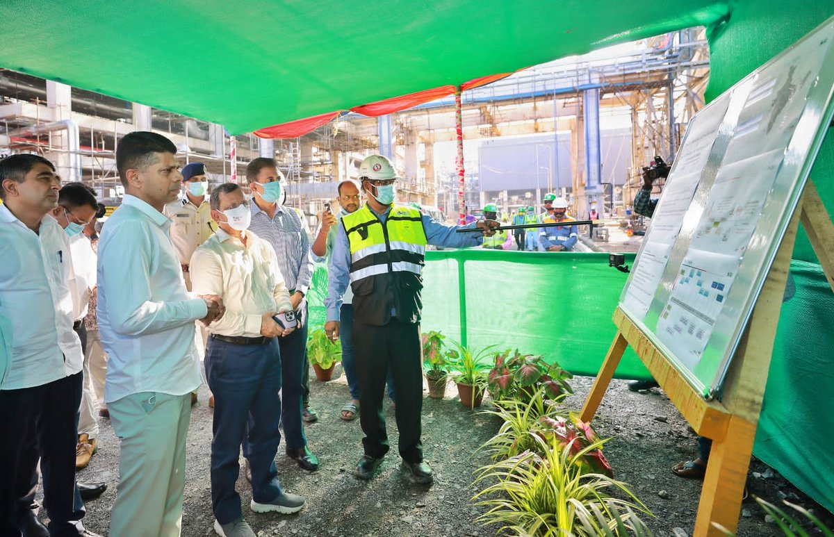 CMO_Odisha's tweet photo. As directed by Hon'ble CM @Naveen_Odisha, @SecyChief SC Mahapatra &amp; Secy to CM (#5T) VK Pandian reviewed the progress of different projects at Dhamra Port including Jamujhadi-Dhamra road construction, doubling of Bhadrak-Dhamra rail line &amp; airstrip construction at Dhamra. https://t.co/ooG8CSMcPZ