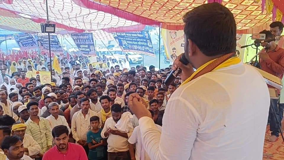 Rp_lodhipawai's tweet photo. #OBC_महासभा का असर 100 विधानसभा सीटों पर है #st_sc_लोधी_गुर्जर_कुर्मी #कुशवाहा_पाल_यादव_सेन समाज तेजी से #ओबीसी महासभा से जुड़ रहा है 29 लोकसभा सीटों में से 20 सीटों पर ओबीसी वोट निर्णायक भूमिका में है 18 की तरह 23 का चुनाव नही होगा कुछ बदलने वाला है @ChouhanShivraj @OBCARMYCHIEF https://t.co/MjMYDKKfMg