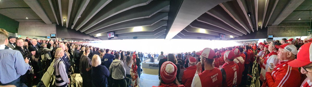 paulbatfay's tweet photo. The UFO has just landed at the #AFLGF https://t.co/GyZY8PrRlQ