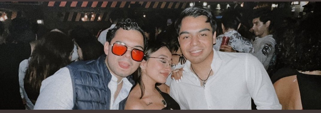 SandyLi777's tweet photo. @YoSoyAntrax @Eddy_SKabeche Que cool ántrax mucha suerte 💚✨🙏🏼
Tu trabajando mucho.
Y la otra chica que no te valoro ya anda muy recargada con el amigo franta y hasta agarrándole la cintura, tu no mereces eso, mereces a alguien como tú de trabajador. https://t.co/RkCqUetsQI