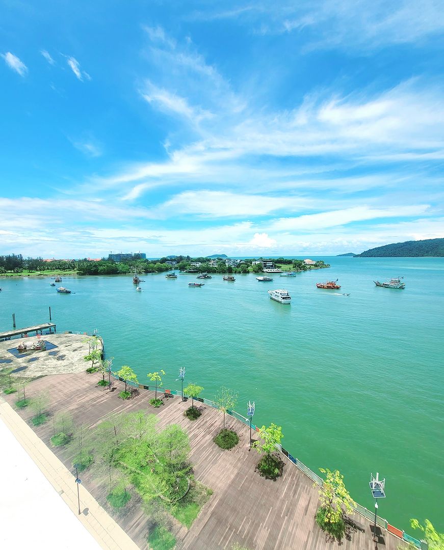 TravelKeSabah's tweet photo. Suasana pemandangan tepi laut (waterfront) pusat bandar Kota Kinabalu (20/9/2022) @KKCity #Sabah #TravelKeSabah
📸:fazilsabri85 https://t.co/bgqyBBppzQ