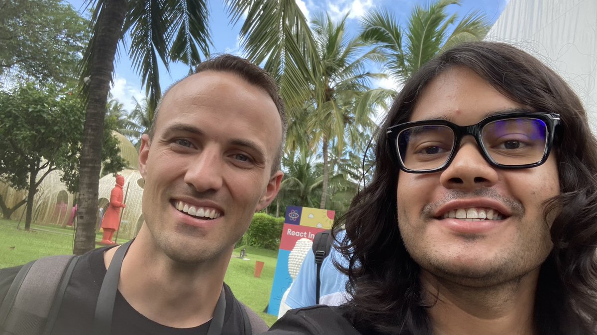 ChiragSrvstv's tweet image. Fanboying @kentcdodds 

@react_india #reactindia2022