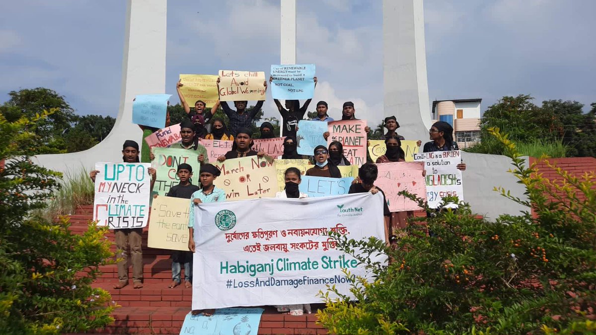 asraful_wohi's tweet photo. We want Climate Justice ✊
Climate action right here,right now✊
#YouthNet
#GlobalClimateStrikeHabiganj
#LossAndDamageActionDay
#pullutersmustpay
#LossAndDamageFinanceNow
#COP27
#ClimateJusticeNow
#PeopleNotProfit
#ClimateActionNow
#ClimateEmergency https://t.co/GxY9QoLiU2