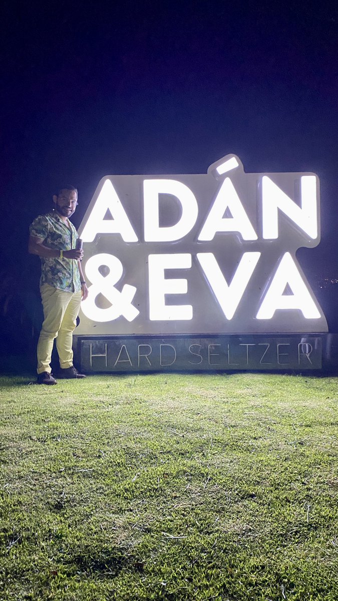 elsergioedgardo's tweet image. Ajá ajá #AdanYEva 😌