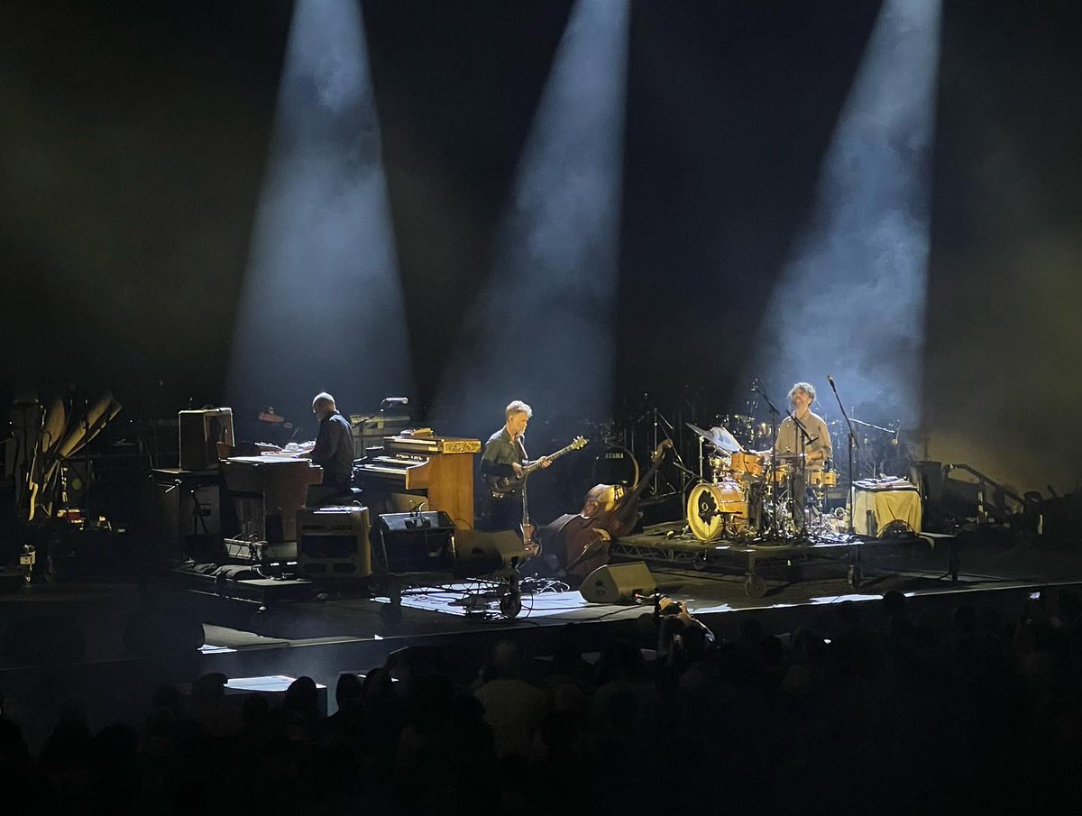 theshackproject's tweet photo. 🎹🥁🎻🔥🤯 - FAITU #59 - 1st show in over 3 years! Friday Afternoon In The Universe with ... @MMWBand @Bmartin63 – Brooklyn Comes Alive – Saturday, September 17, 2022
https://t.co/kD2ciCdhU5 https://t.co/A8Rvwsgnzc
