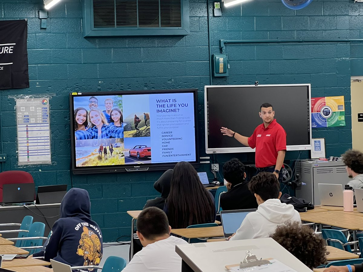 msshlogistics's tweet photo. Great presentation today by Cesar Tovar from @UTITweet 

Cesar came to talk to our students about the amazing opportunities available as technicians in the automotive, diesel, marine, aviation, and welding industries!

#iammiamisprings https://t.co/Ozy5OUid97