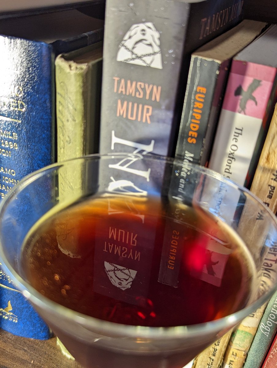 ElixirLibris's tweet photo. Another #NonaTheNinth drink, but this one is VERY SPOILERY. So Spoilery I'm going to have to put its name in a reply, specially tagged with #nonatheninthspoilers. The drink is two parts rye, one part cynar, one part sweet vermouth, one part dry vermouth. https://t.co/o5FZrbTVqu
